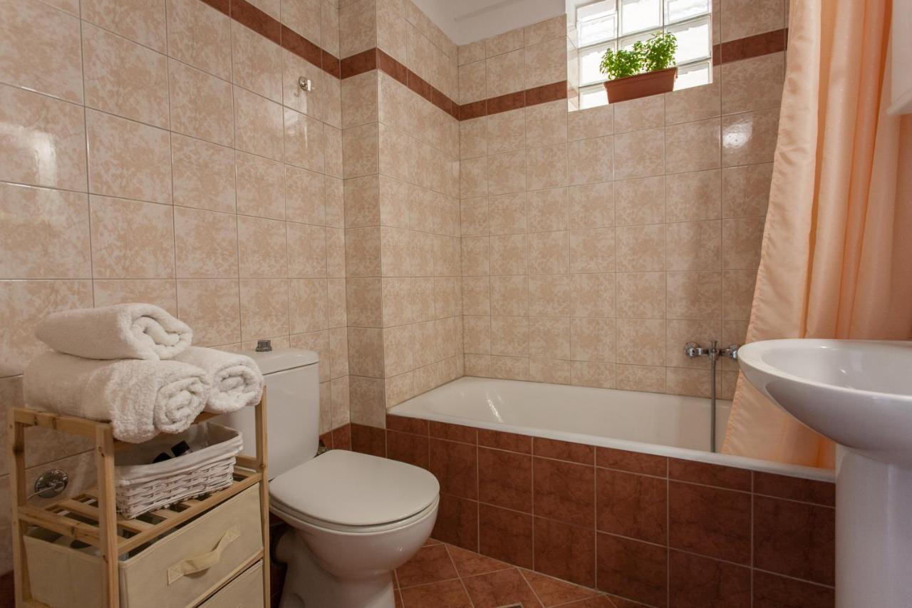 Water Lily Apartment By The Sea Rethymno Exterior foto